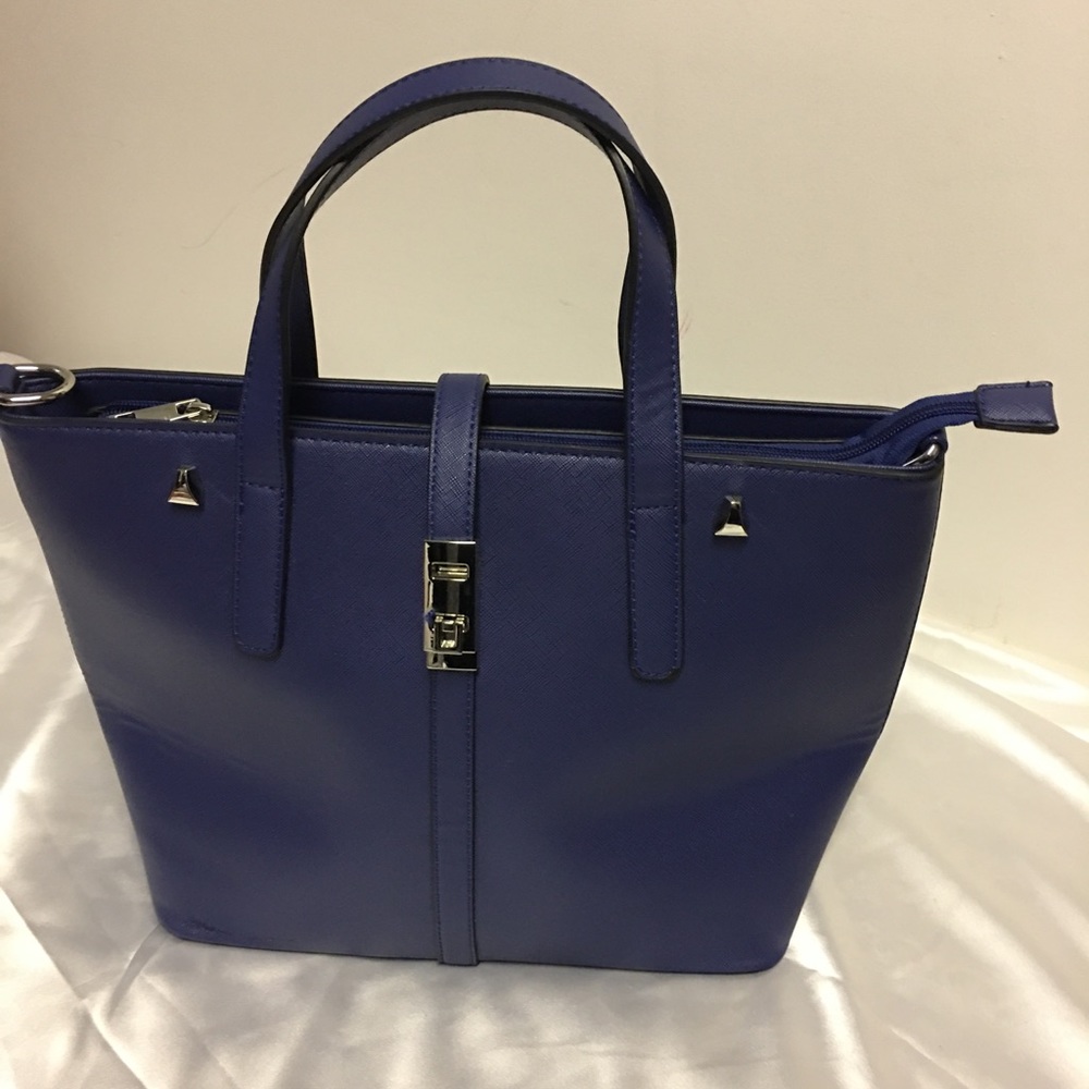 Elegant Blue Handbag